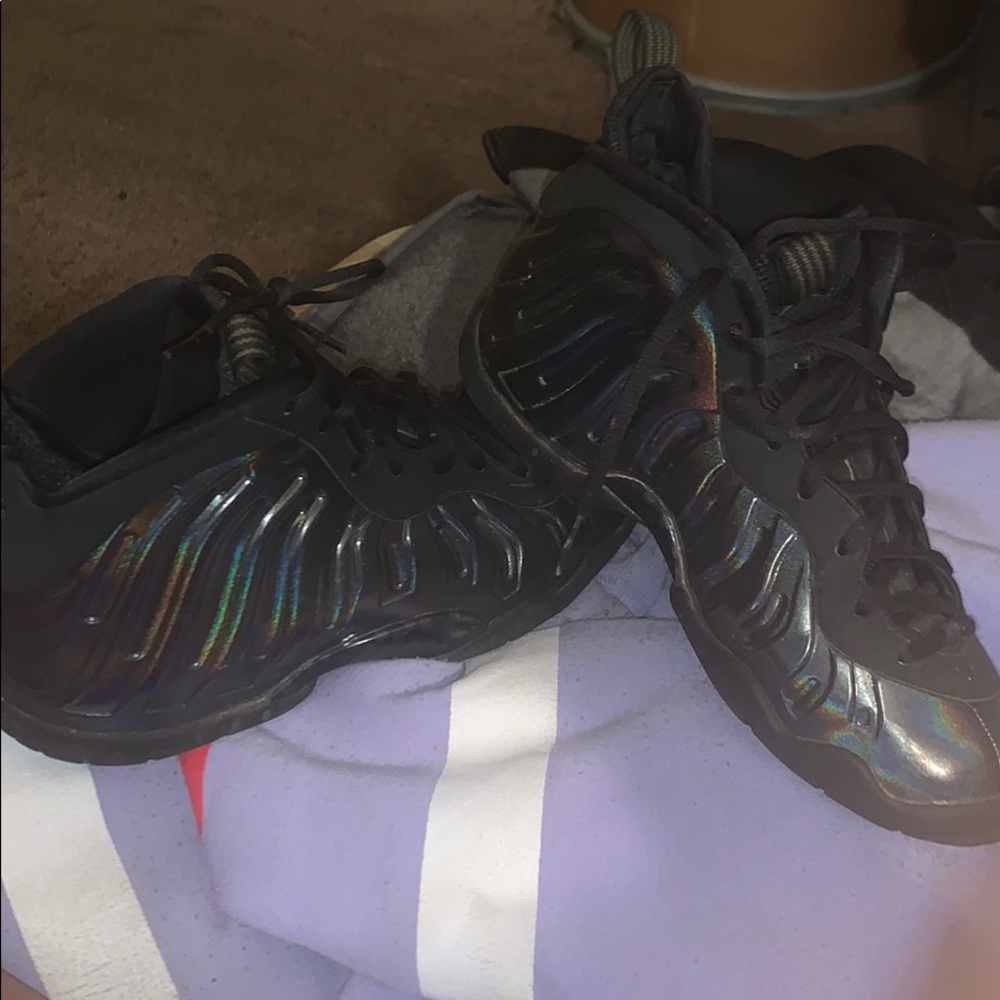 Shoes - Picture 3 of 3